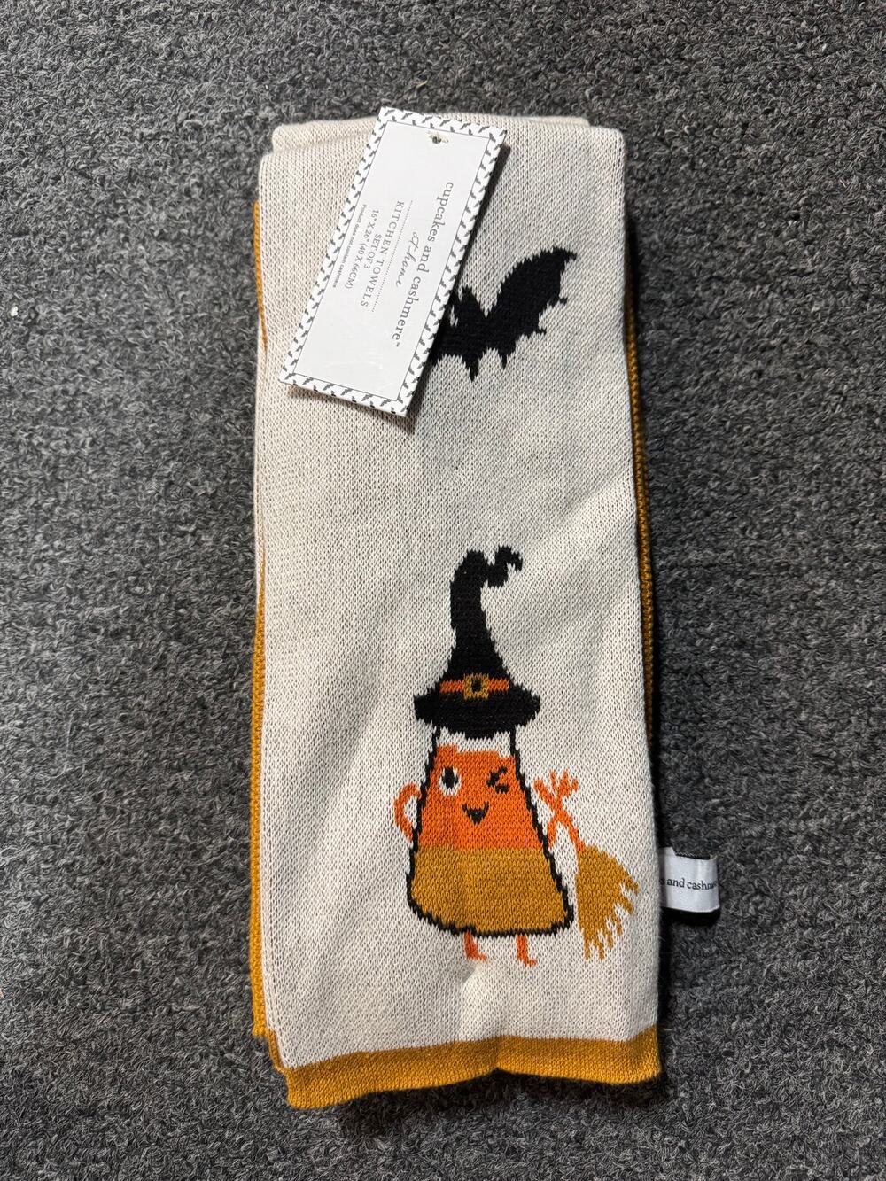 NWT Cupcakes & Cashmere 3 Piece Halloween Dish Towel Set